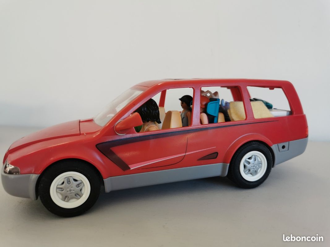 Playmobil Famille et voiture (image 2)