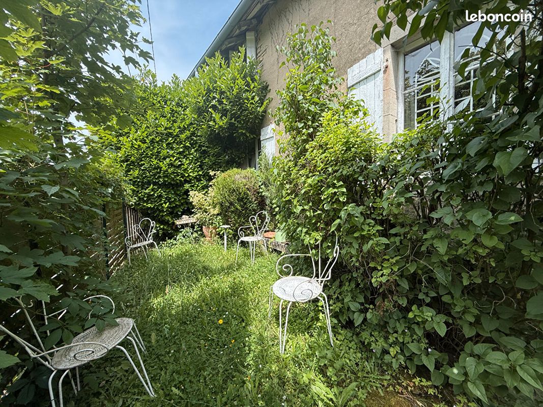 Maison 5 pièces 160 m² · à Saint-Maur · 160 m² · 106 000 €
