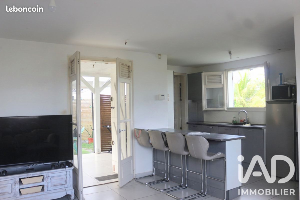 Maison 4 pièces 83 m² · à Petit-Canal · 83 m² · 250 000 €