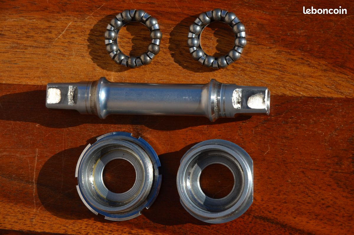 Le Blanc - CAMPAGNOLO CHORUS et roues CAMPAGNOLO SCIROCCO - DILECTA Cycles