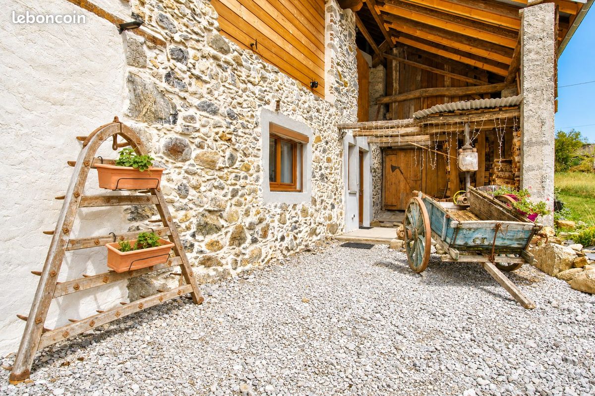 Maison 6 pièces 165 m² · à Gilly-sur-Isère · 165 m² · 599 000 €