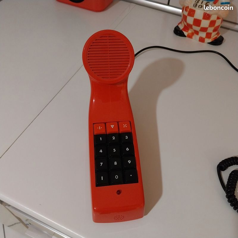 Ancien Téléphone Fixe POP Vintage Orange TELIC - Années 70 - Déco Rétro - Non Testé