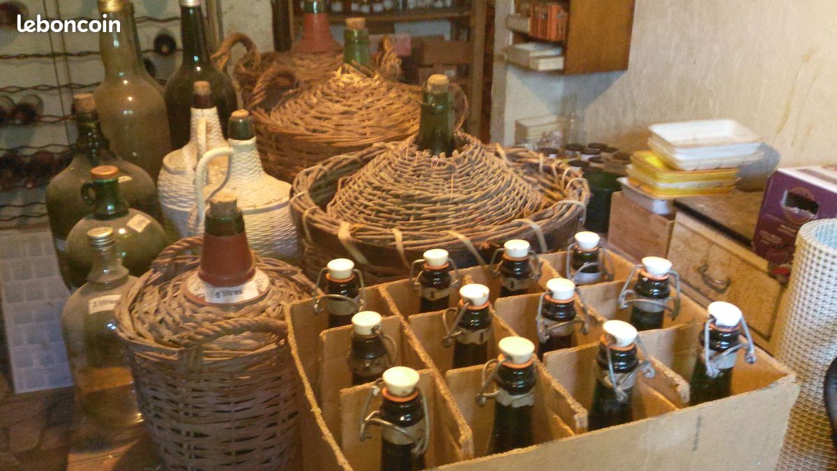 Cuve 300L, Bombonnes, bouteilles et pèse-alcool (image 2)