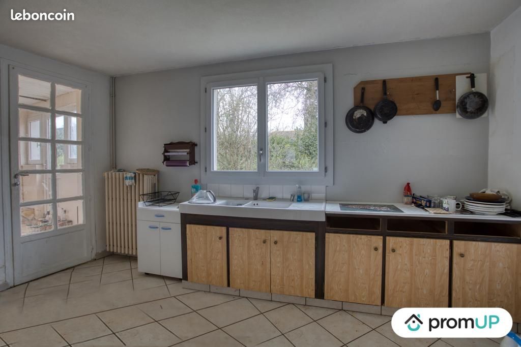 Maison 7 pièces 180 m² - Doux 79390 (image principale 3)
