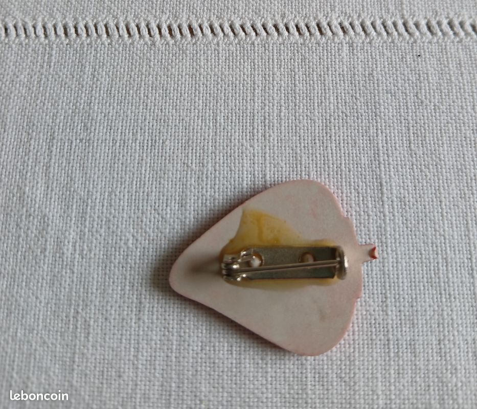 Broche vintage fraise, années 80 90 (image 4)