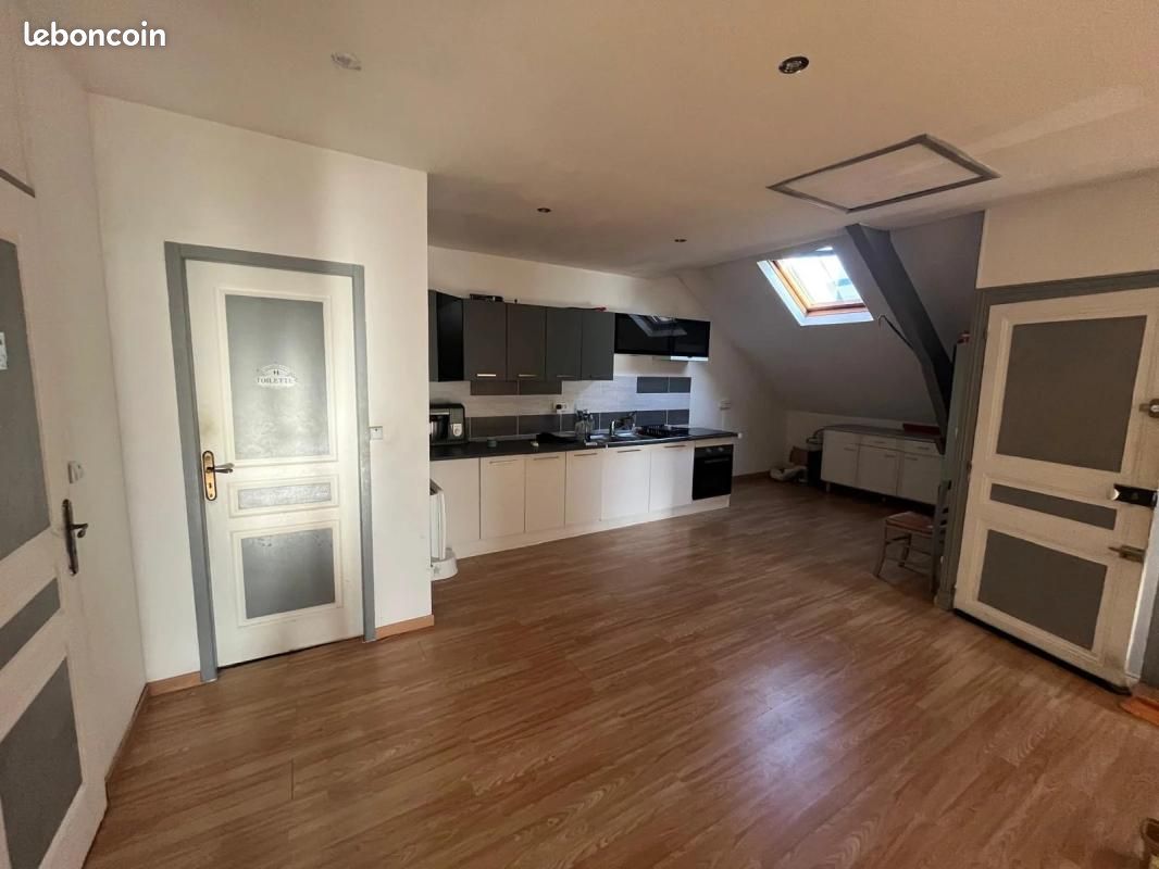 Appartement 5 pièces 80 m² · à Montluçon · 80 m² · 750 €/mois