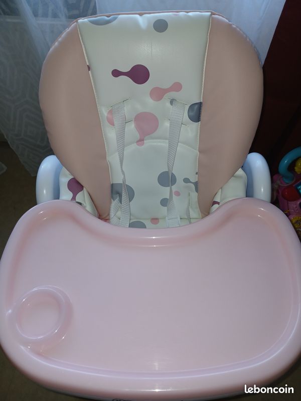 Chaise haute (image 4)