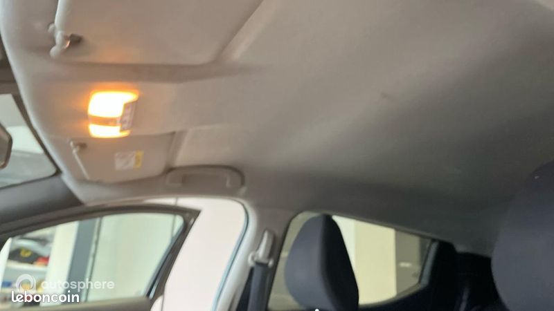 Nissan Micra 1.0 IG-T 100ch Made in France 2020 (image 22)