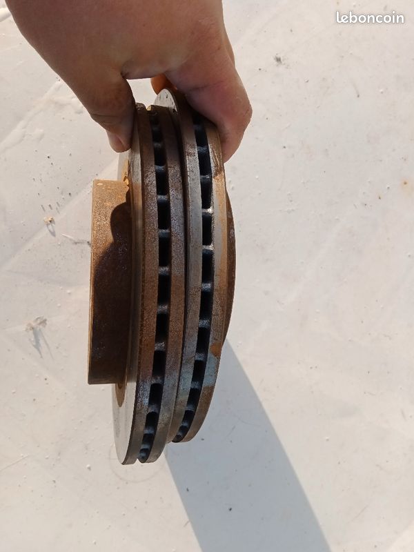 Disques Renault Dacia nissan neuf d 237mm (image 1)