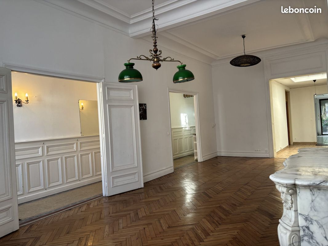 Maison 7 pièces 290 m² · à Mons-en-Barœul · 290 m² · 738 400 €