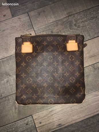 Trousse Louis Vuitton d'occasion - Annonces accessoires et bagagerie  leboncoin