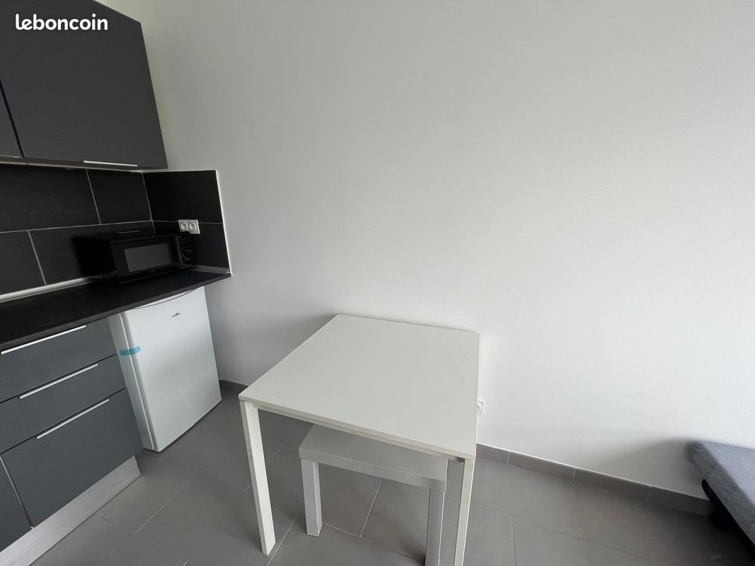 Studio meublé St priest proche université (image 3)
