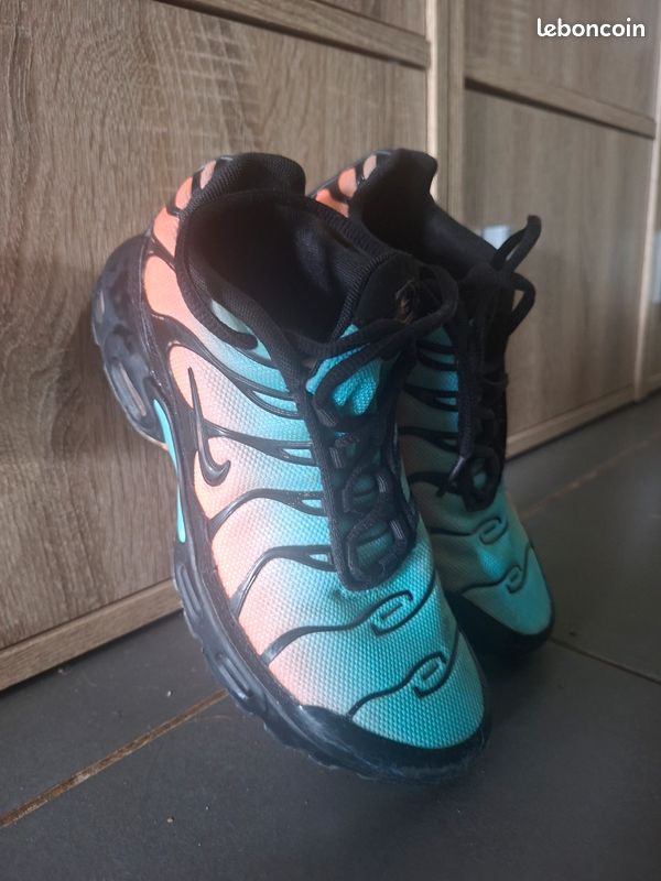 Basket nike véritable taille 35 portez 2 fois (image 1)