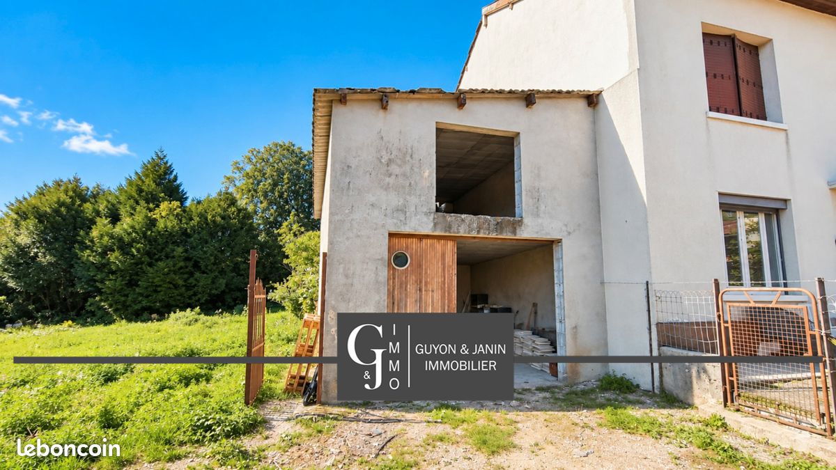 Maison 1 pièce 60 m² · à Hautecourt-Romanèche · 60 m² · 44 000 €