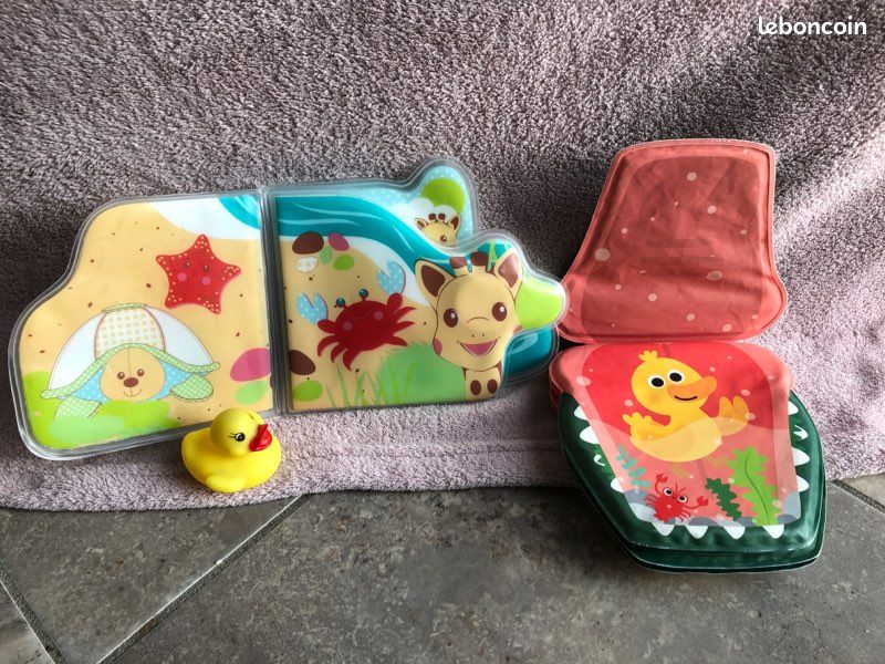 Lot jouets livres bain Sophie girafe crocodile canard (image 4)