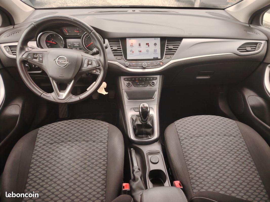 Opel Astra Sport Tourer 1.6 CDTI 110 cv (image 9)