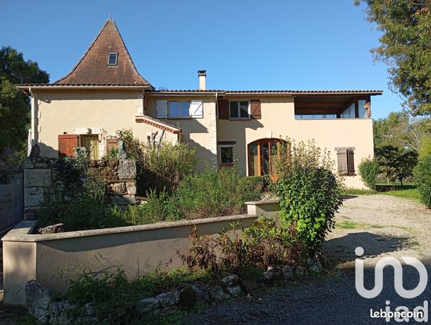 Propriété 5 pièces 133 m²