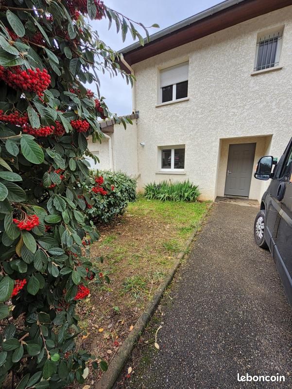 Maison 4 pièces 94 m² · à Laveyron · 94 m² · 696 €