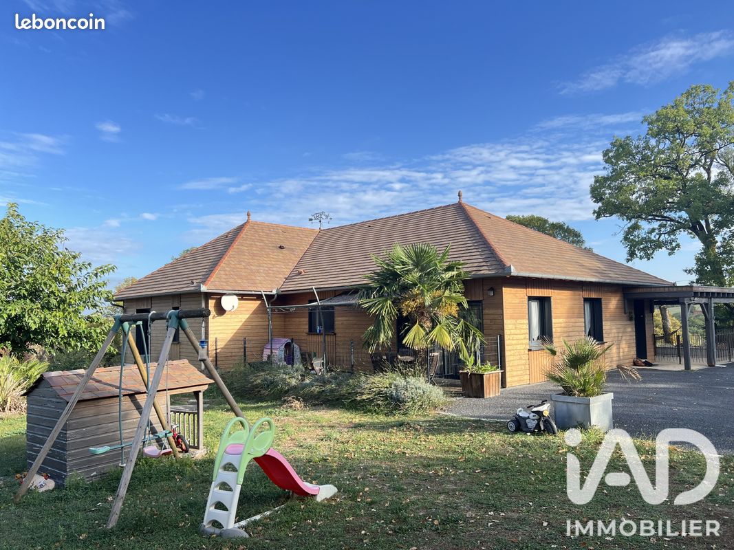 Maison 4 pièces 170 m² · à Montamel · 170 m² · 396 000 €