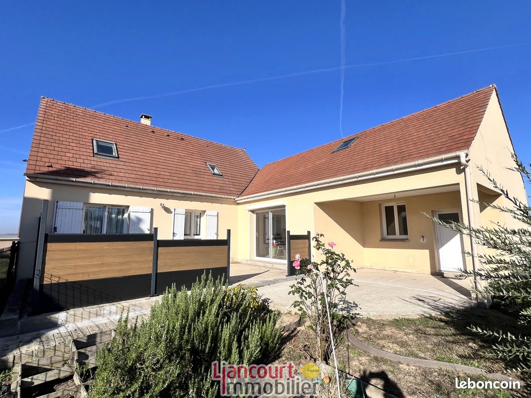 Maison 8 pièces 154 m² · à Saint-Just-en-Chaussée · 154 m² · 229 000 €