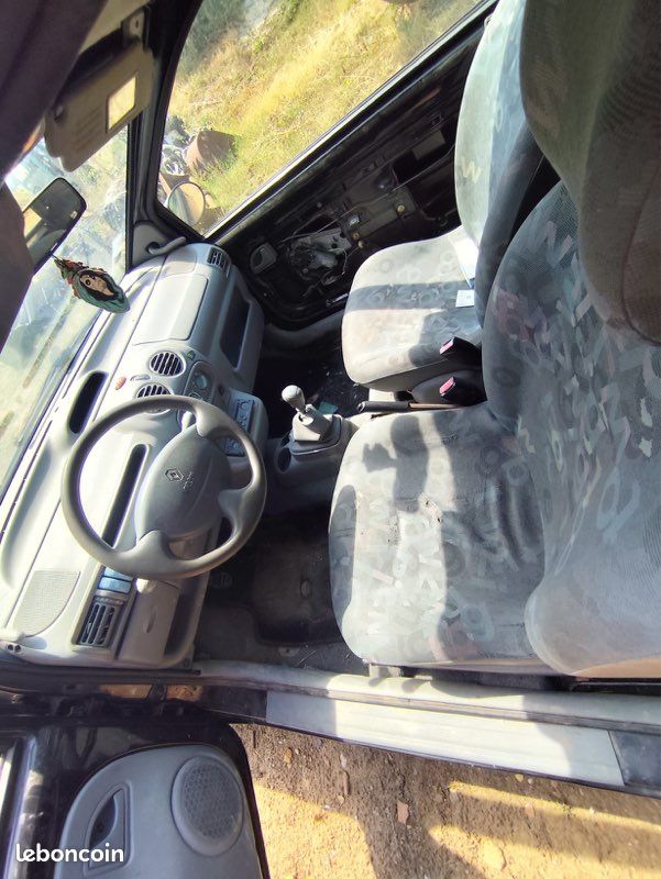 Renault twingo 1 (image 2)