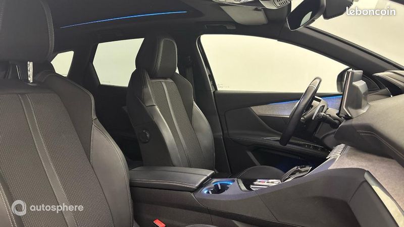 Peugeot 3008 HYBRID 225ch GT e-EAT8 (image 15)