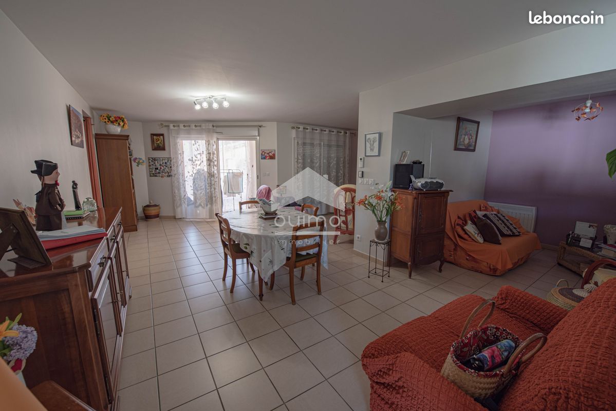 Appartement 4 pièces 106 m² · à Vals-les-Bains · 106 m² · 215 000 €