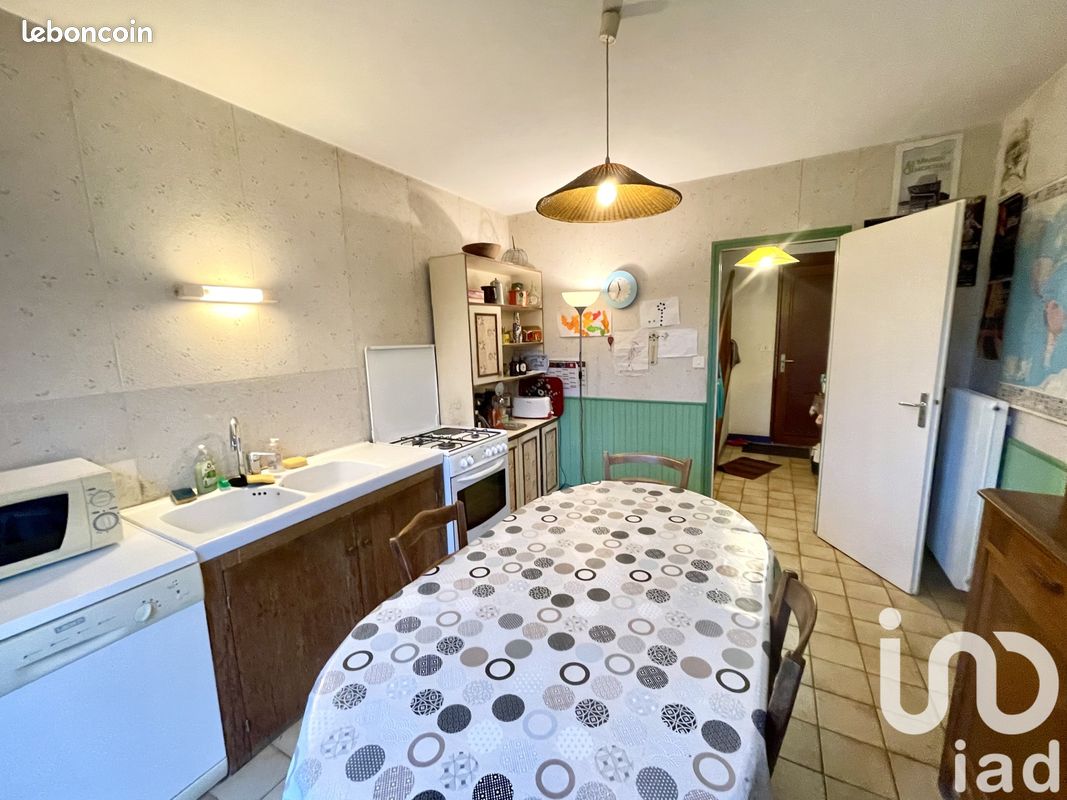 Maison 8 pièces 127 m² - Saint-Georges-lès-Baillargeaux 86130 (image principale 14)