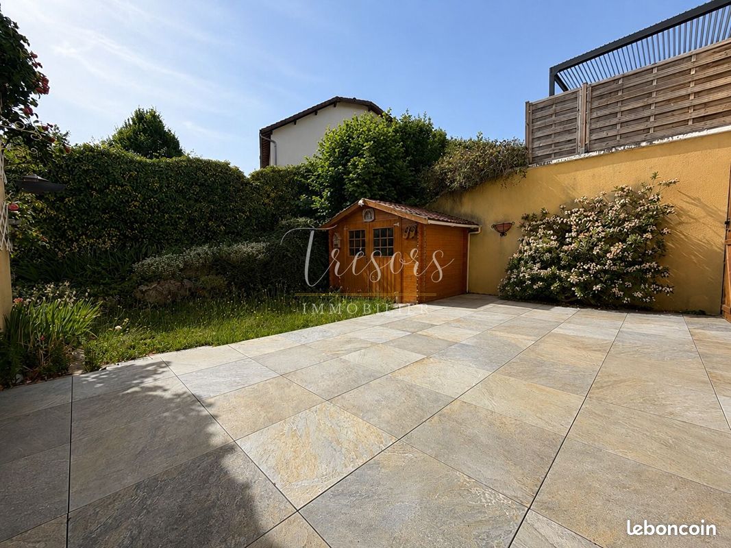 Appartement 3 pièces 97 m² · à Annecy · 97 m² · 475 000 €