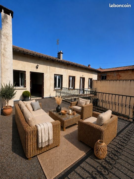 Maison 5 pièces 137 m² · à Romanèche-Thorins · 137 m² · 210 000 €