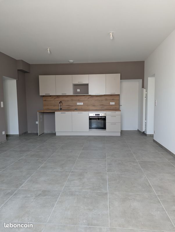 Appartement 3 pièces 65 m² · à Ceyzériat · 65 m² · 920 €/mois