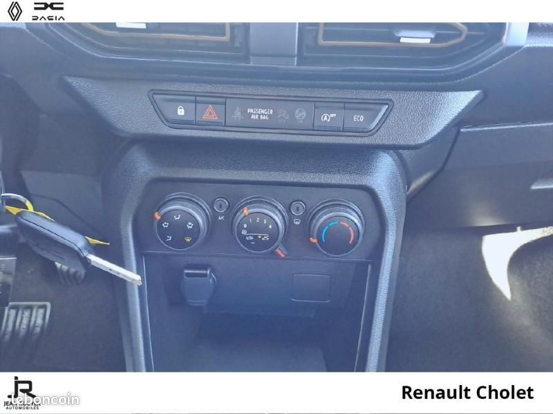 Dacia Sandero 1.0 TCe 90ch Stepway Essential -24 (image 19)