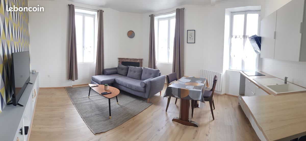 Appartement 2 pièces 45 m² · à Fontenay-le-Comte · 45 m² · 800 €