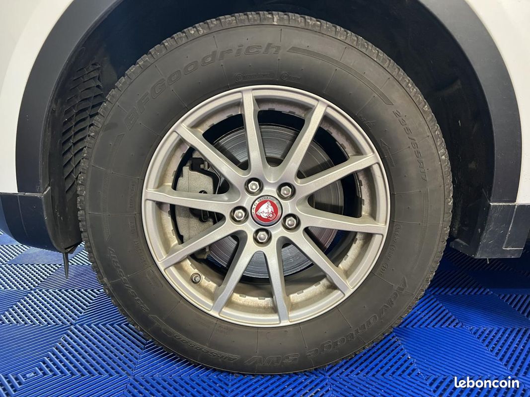 Jaguar e-pace 2.0 d150 150 awd (image 17)