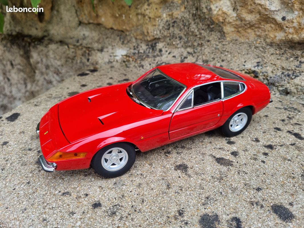 Hot Wheels 1/18 Ferrari 365 GTS/4 - Miniature Solido - Occasion Sans Boîte