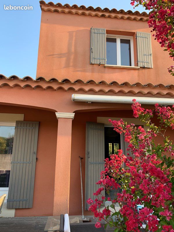 Maison 5 pièces 113 m² · à Saumane-de-Vaucluse · 113 m² · 448 000 €