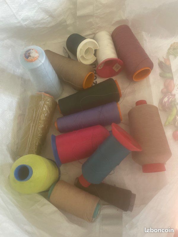 Lot Fil à coudre gramax surfix gutermann (image 1)