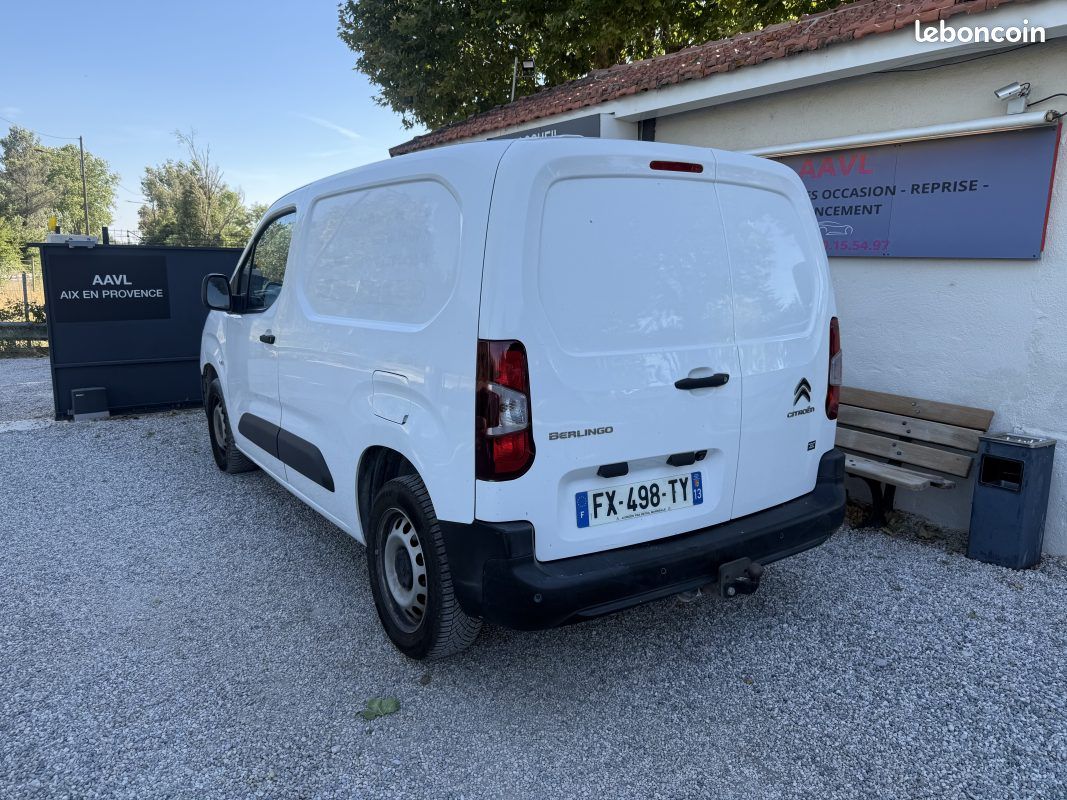Citroen berlingo 1.5 blue hdi 100 car play 3 places 2021 (image 3)