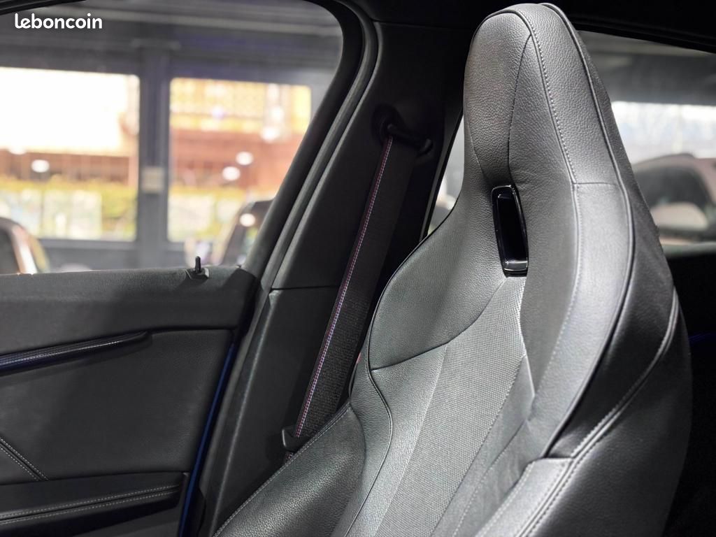 BMW SERIE 1 120d xDrive M Sport /Toit ouvrant/HUD/Harman Kardon/Sièges élec et chauffants/ (image 33)