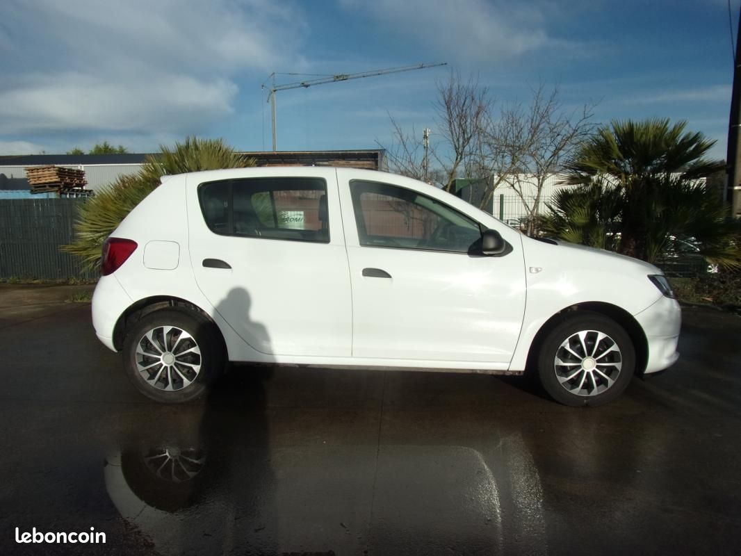 Dacia Sandero 1.5 dCi 75 FAP Ambiance (image 6)