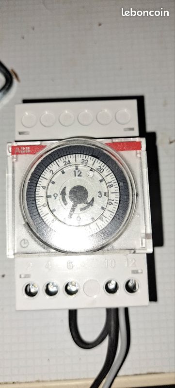 Horloge analogique ABB 3 modules (image 1)