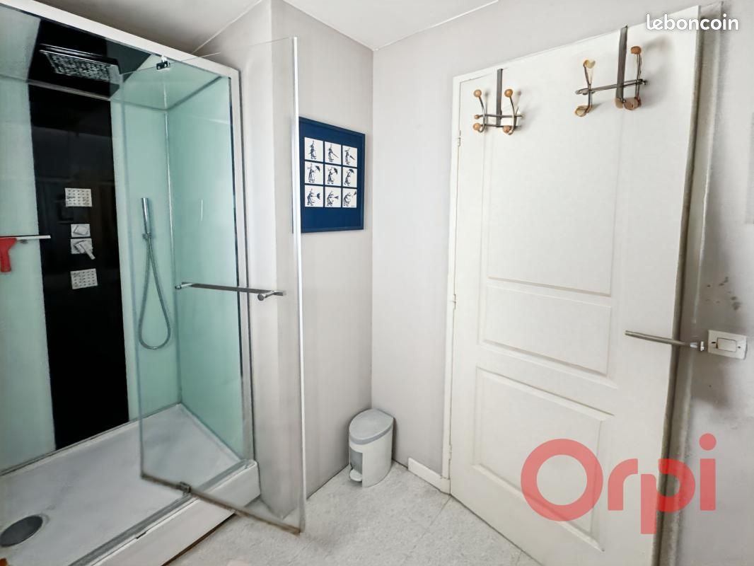 Immeuble 9 pièces 274 m² (image 10)