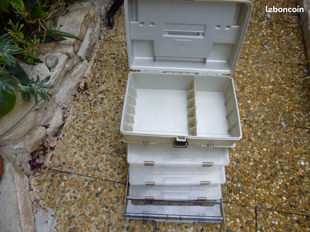 Boîte De Pêche Vintage Plano – 3 étagères, Marron, Plastique Dur, Très Bon état