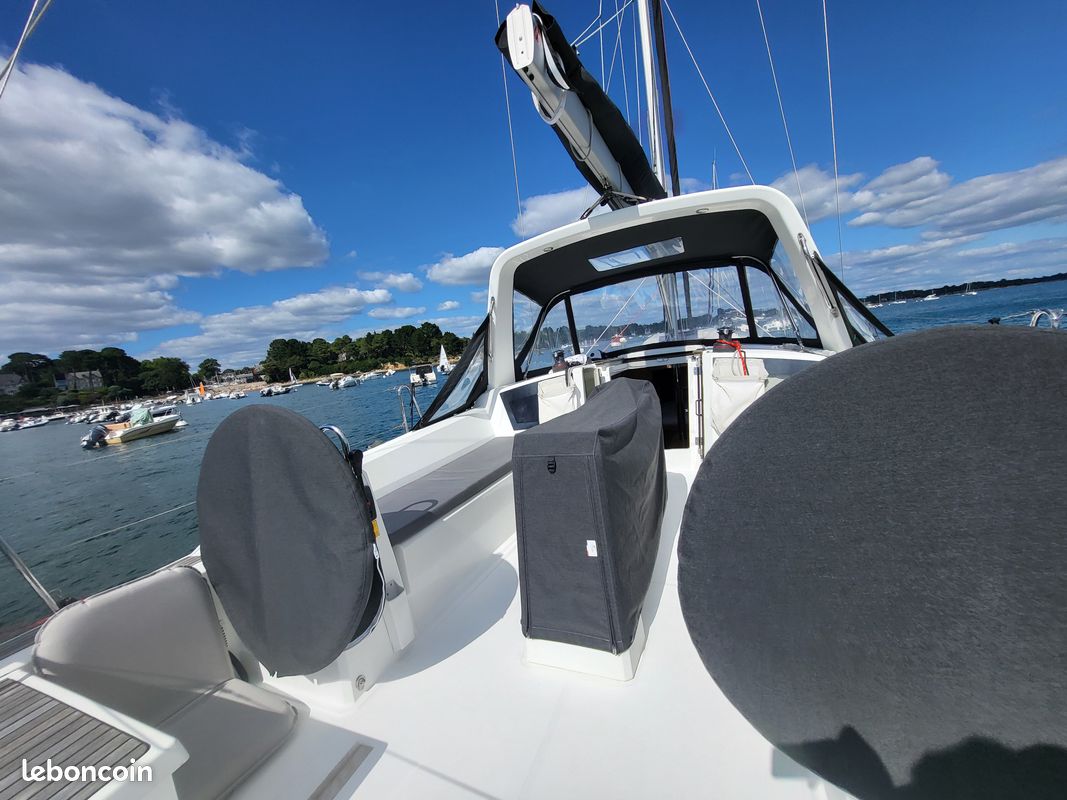 Voilier Bénéteau Oceanis 38.1 TBE (image 11)