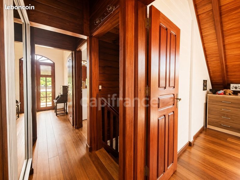 Maison 7 pièces 141 m² (image 8)