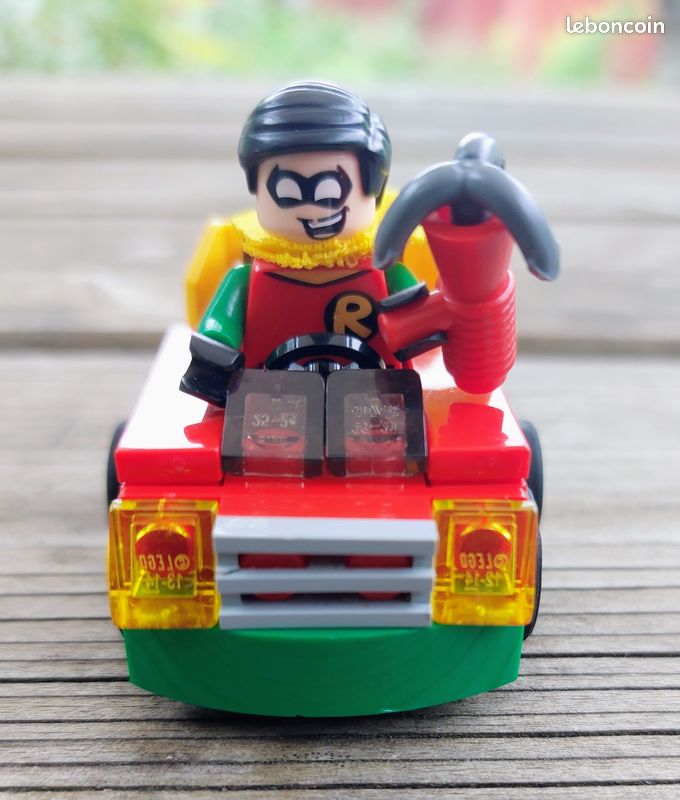 Lego Robin + voiture (image 1)