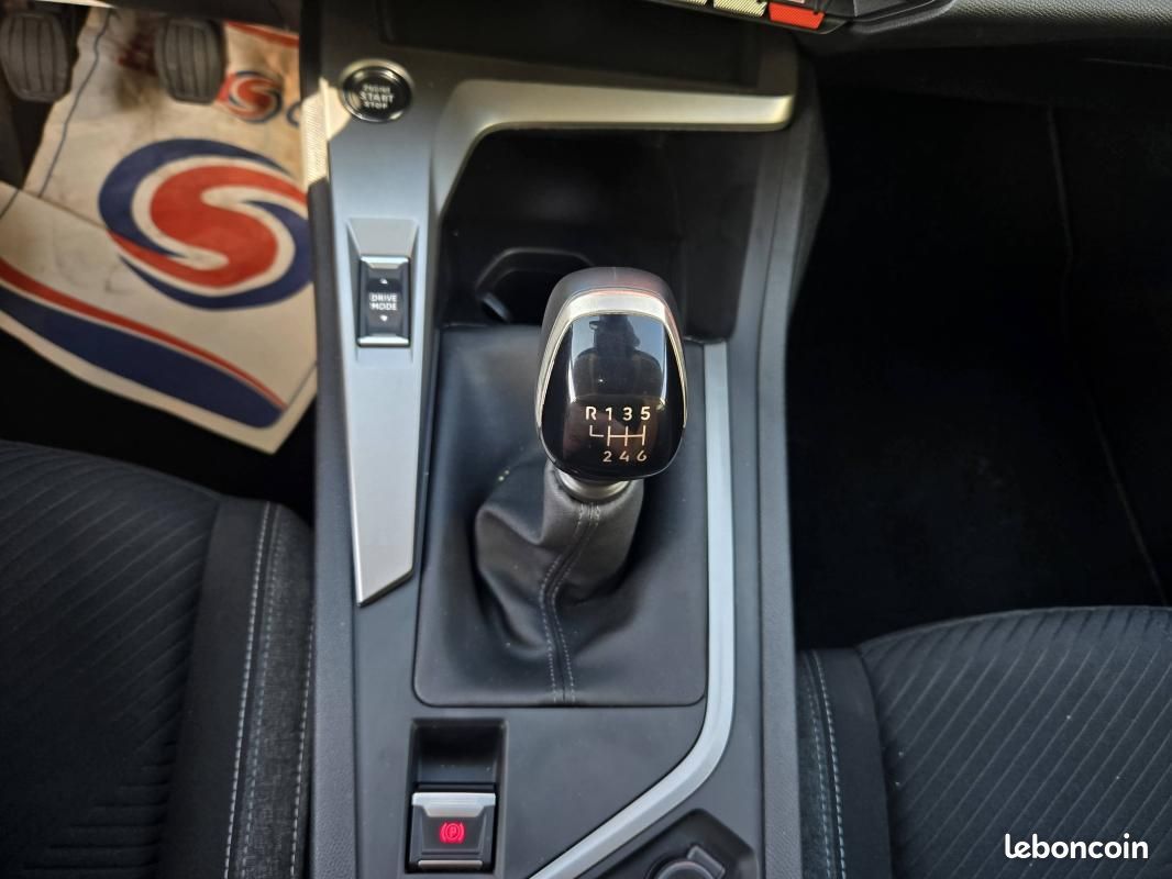 Peugeot 308 III 1.2 PureTech 110ch S&S Active Pack (image 11)