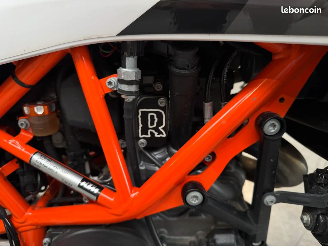 KTM SMC R 690 - 2019 - 7 000 km - STAGE 1 - ECHAPPEMENT WINGS - BOITIER DYNOJET (image 5)