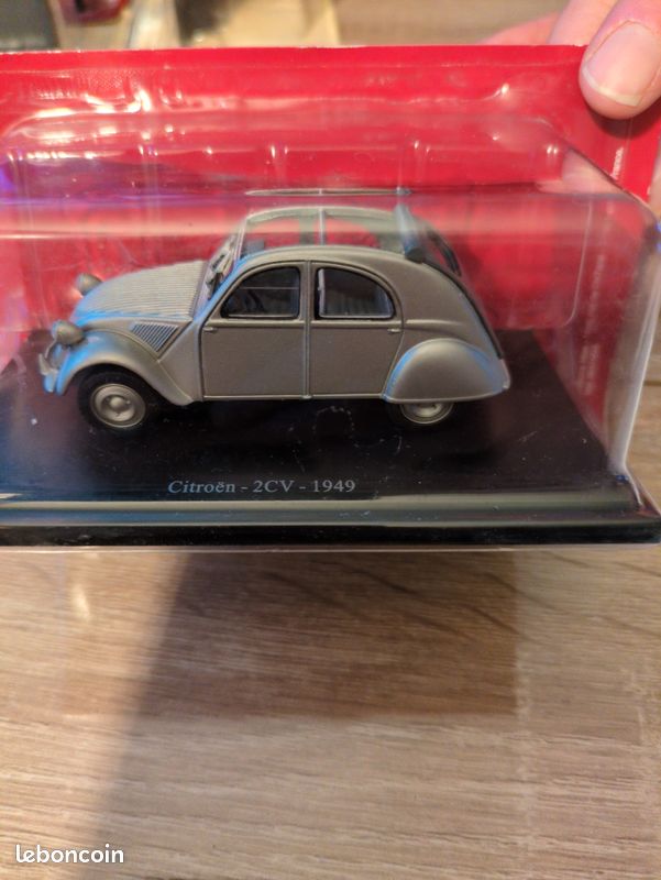 Citroen 2CV (image 1)