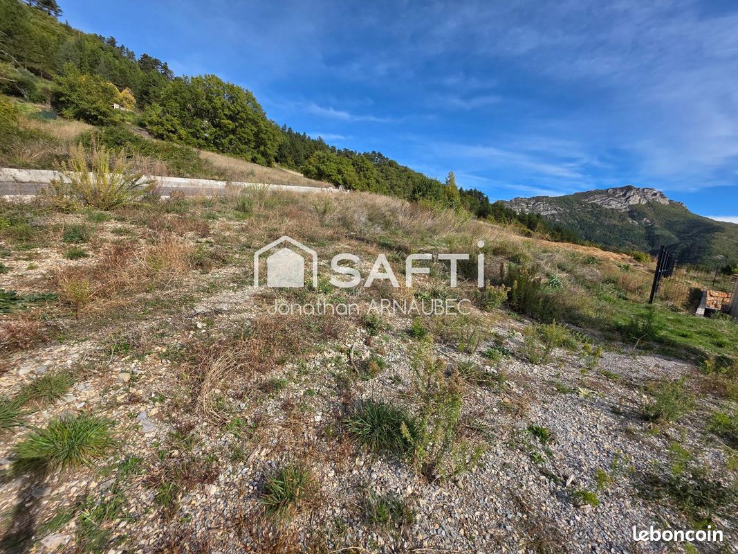 Terrain 574 m² · à Sisteron · 574 m² · 75 000 €